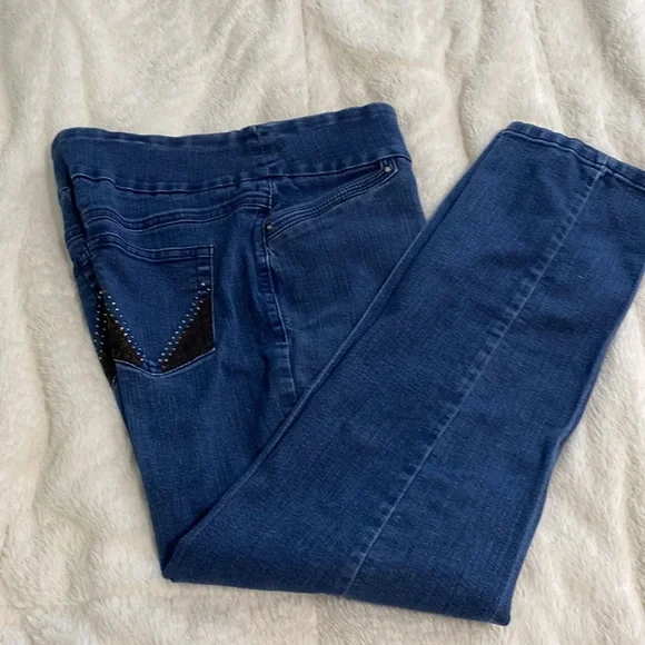 Westbound Pull on jeans size 4P with elastic wide waist band - Picture 2 of 9